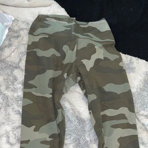 Camo leggings